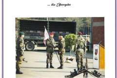 2002-3-Fahnenuebergabe-an-den-neuen-Kompaniechef